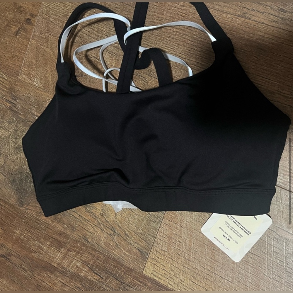NWT Fabletics Bundle - Picture 11 of 11
